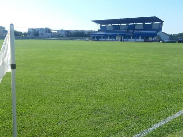 Obecny stadion Pavlovce nad Uhom - Pavlovce nad Uhom