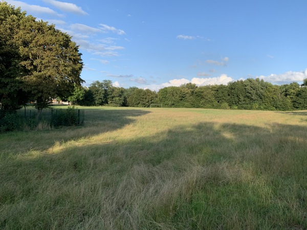 Schulplatz am Stadion - Heinsberg/Rheinland-Oberbruch