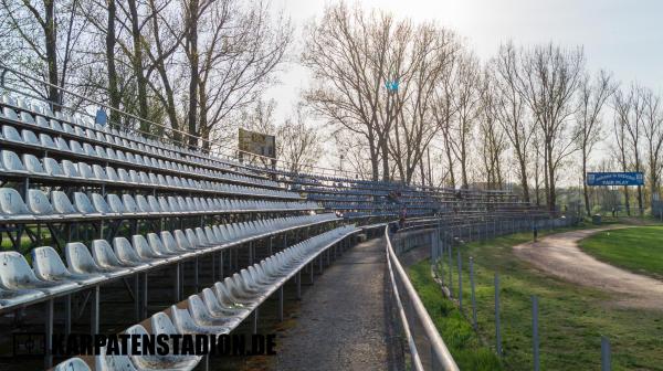 Stadionul Tineretului Urziceni - Urziceni