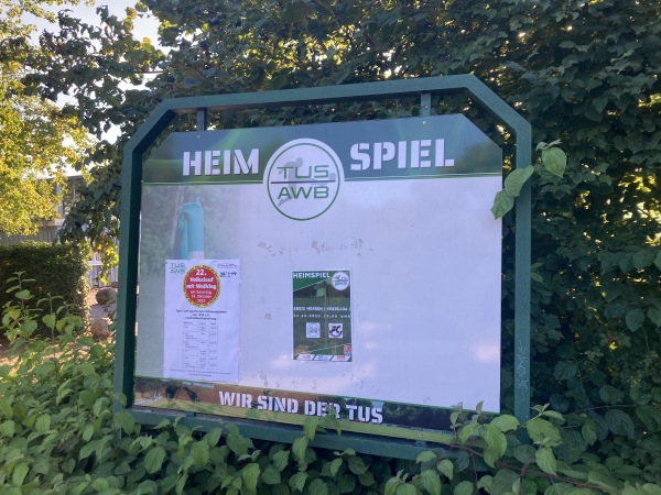 Sportzentrum Seestraße B-Platz - Isernhagen-Altwarmbüchen