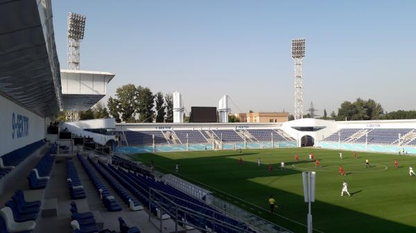 Lokomotiv stadioni - Toshkent (Tashkent)