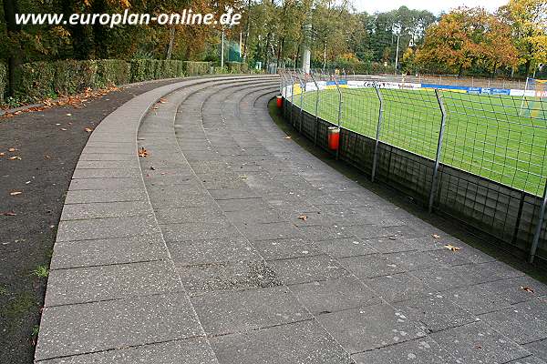 Stadion am Hermann-Löns-Weg - Solingen-Ohligs