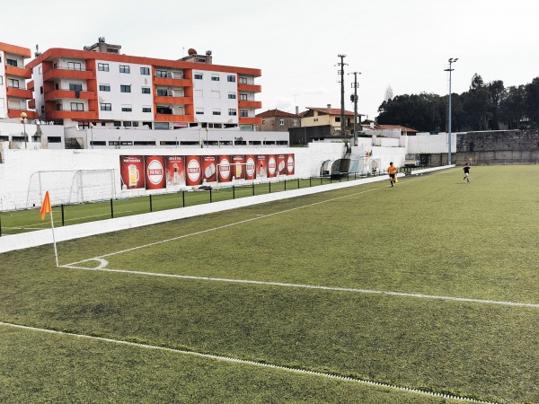 Estádio Dona Zulmira Sá e Silva - Paços de Brandão