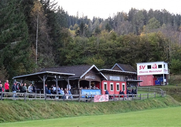 Sportplatz Grades - Grades