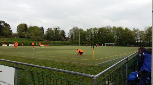 Sportplatz Höhscheid - Solingen-Höhscheid