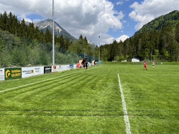 Sportplatz Sonntag - Sonntag