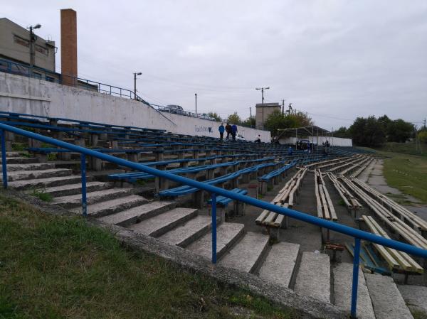 Stadion Dibrova - Tsarychanka