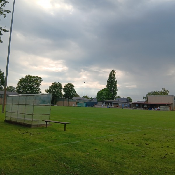Rhein-Lander-Stadion - Rees-Bienen