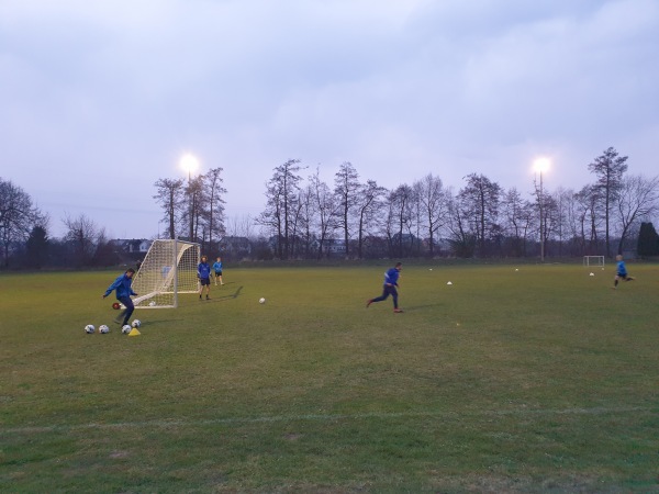 Sportplätze an der Hindenburg-Kampfbahn 3 - Schwandorf-Ettmansdorf