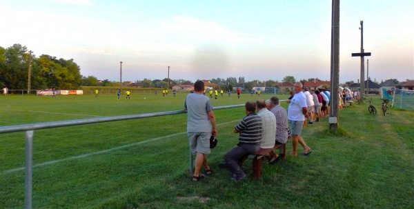 Bőnyi focipálya - Bőny