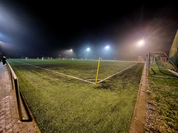 Sportplatz Turnhalle - Gütersloh-Spexard