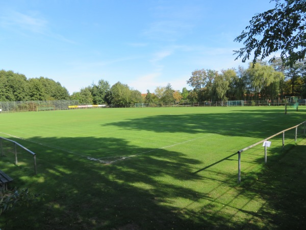 Geschwister-Scholl-Stadion Nebenplatz 2 - Klötze