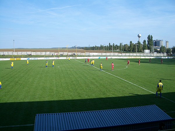 Futbalový štadión na Levickej ulici - Vráble