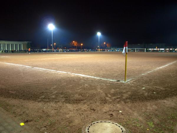 Hartplatz der Jahn-Sportanlage - Tönisvorst-St. Tönis