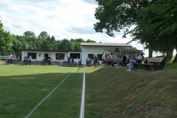 Josef-Ternes-Sportplatz - Binningen/Eifel