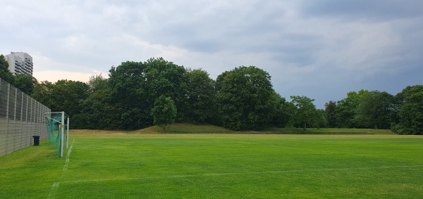 Zentrale Hochschulsportanlage Platz 12 - München-Milbertshofen-Am Hart