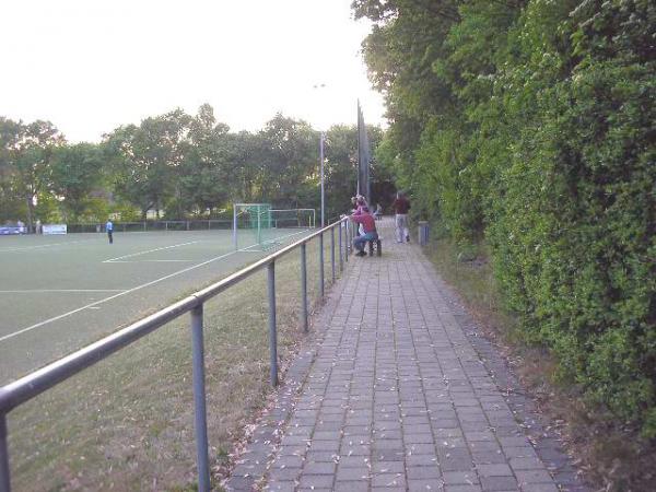 Reinhart von Hymmen-Sportanlage Platz 2 - Erkrath-Unterfeldhaus