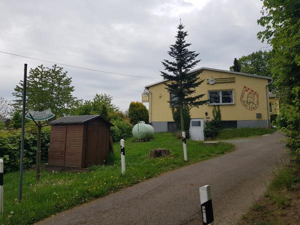 Sportplatz am Lindenberg - Taura