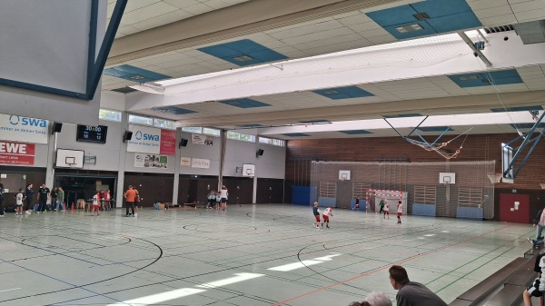 Sporthalle am Zwölf-Apostel-Platz - Augsburg-Hochzoll