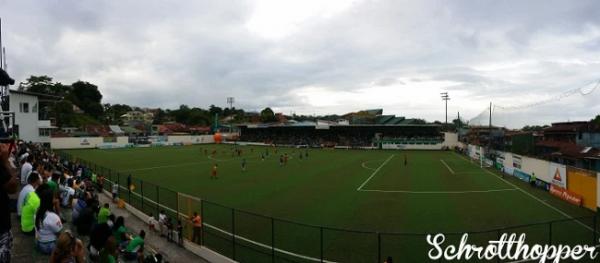 Estadio Juan Gobán - Limón