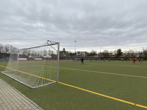 Sportanlage Bertolt-Brecht-Schule Platz 2 - Nürnberg-Langwasser
