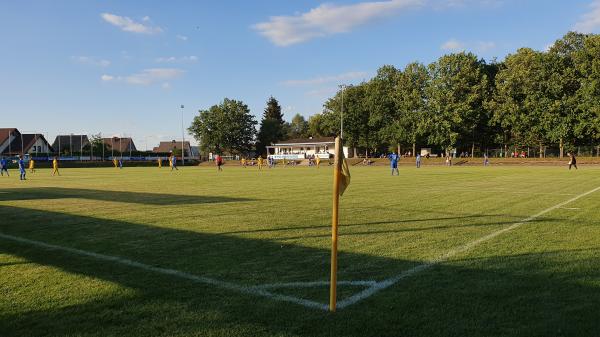 Sportplatz an der Häslich - Brachbach