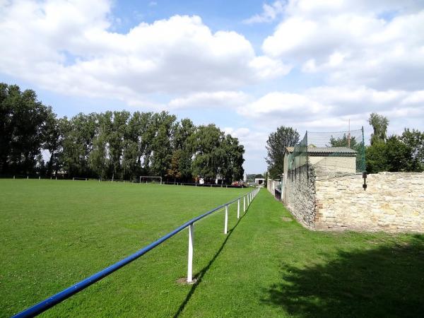 Sportplatz Am Kugelfang - Börde-Hakel-Hakeborn