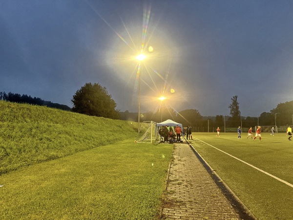 Sportzentrum am Heuerwerth Platz 2 - Ense-Niederense