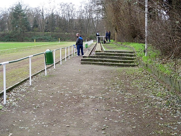 Geschwister-Scholl-Stadion - Klötze