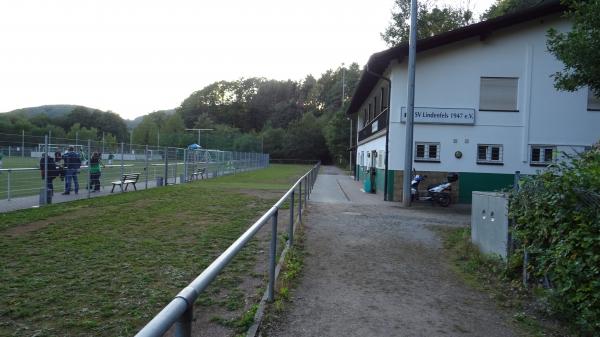 Sportplatz am Schwimmbad - Lindenfels