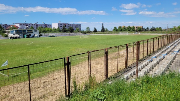 Stadiumi Alush Noga - Patos