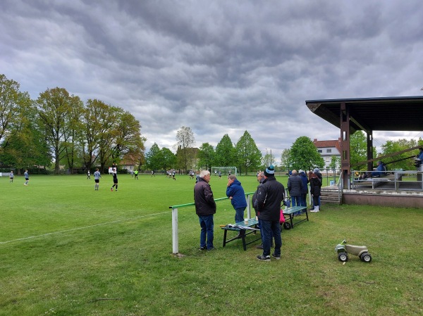 Sportanlage an der B156 - Tschernitz