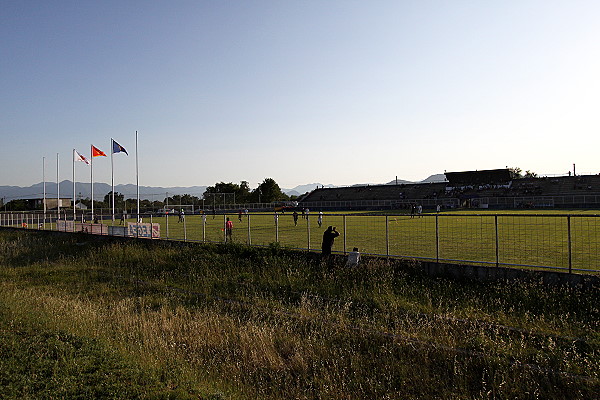 Stadion Trešnjica - Golubovci