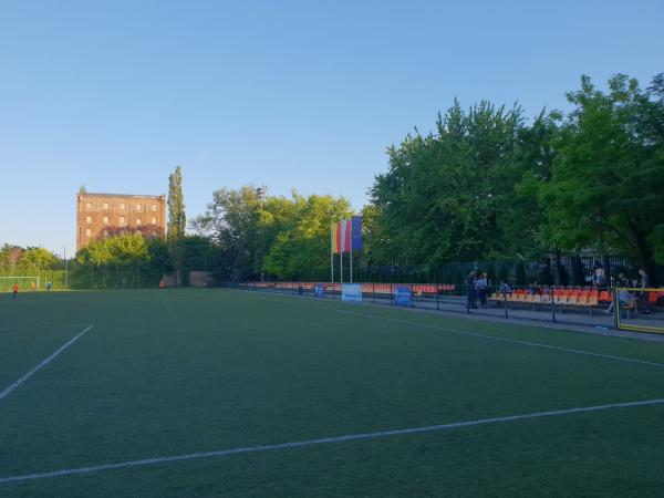 Stadion DOSiR Kaweczynska - Warszawa