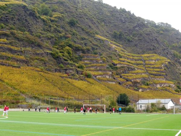 Sportplatz unter dem Rosenberg - Kobern-Gondorf