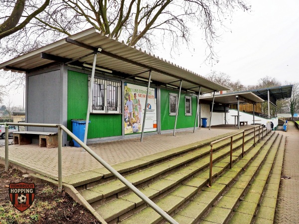 Autoteile Petras Arena Warbruckstraße - Duisburg-Marxloh