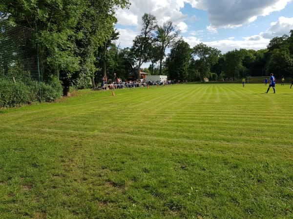Stadion Wiejski w Dąbroszynie - Dąbroszyn (Witnica)