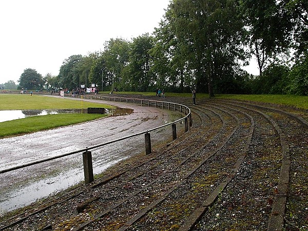 Richard-Hofmann-Stadion - Meerane