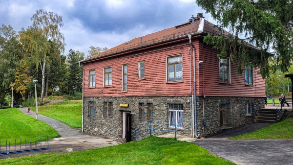 Poststadion am Marktsteig - Chemnitz-Bernsdorf