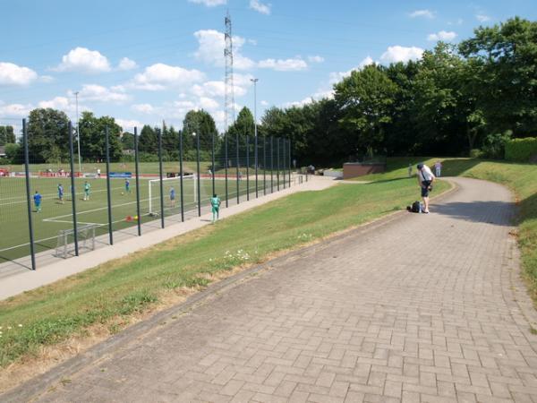 Sportplatz Saarner Straße - Mülheim/Ruhr-Speldorf