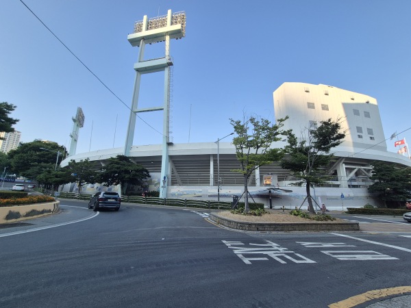 Busan Gudeok Stadium - Busan