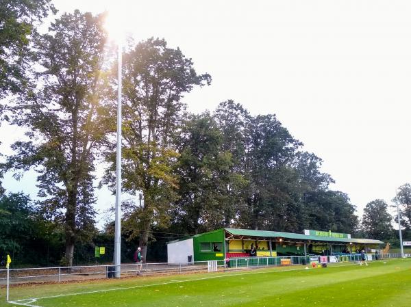 Top Field - Hitchin, Hertfordshire