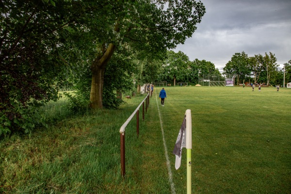 Sportplatz an der Floßmühler Höh' - Grünhainichen-Borstendorf