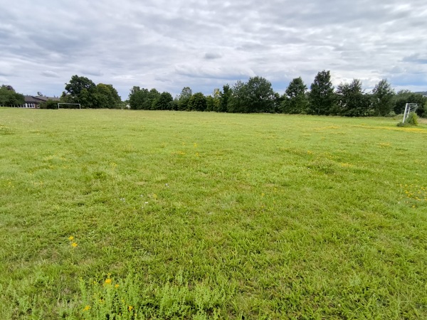 Sportplatz an der Grundschule - Kaden