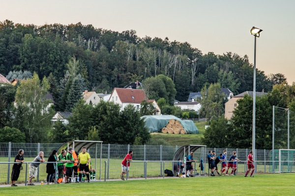 Stadion des Friedens - Roßwein-Niederstriegis