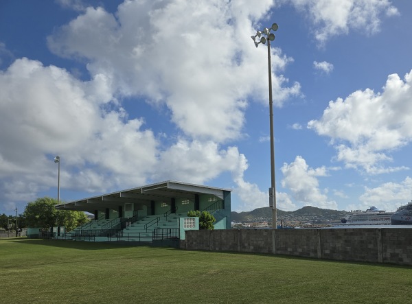 Garden's Stadium - Basseterre