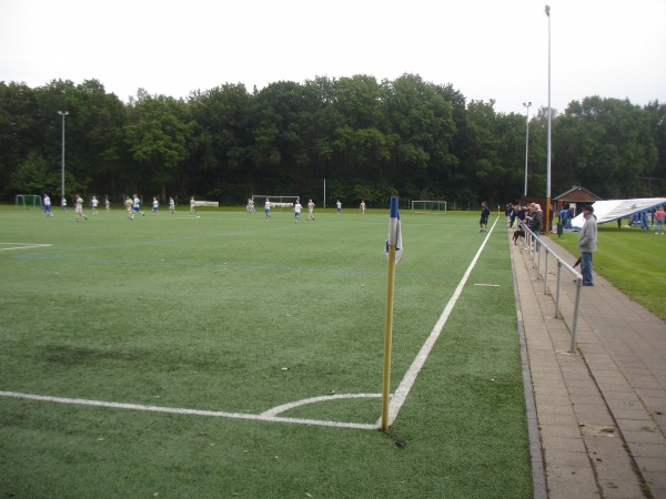 Stadion Isselhorster Straße Nebenplatz - Gütersloh-Avenwedde