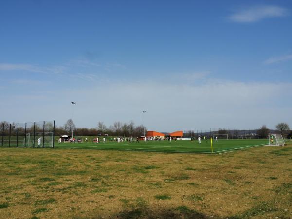 Sportpark Hülschenbrauck - Menden/Sauerland-Platte Heide