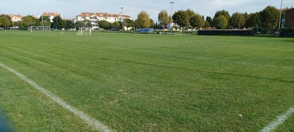 Nogometno igralište Moela - Umag
