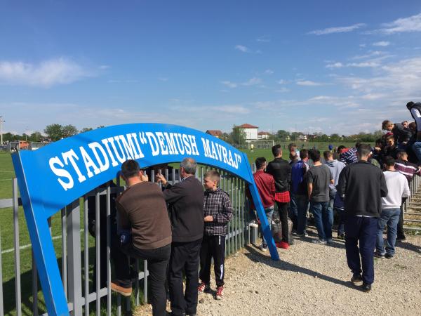 Stadiumi Demush Mavraj - Istok